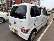 https://riyasewana.com/uploads/suzuki-every-da-2017-276191712252.jpg
