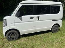 https://riyasewana.com/uploads/suzuki-every-da17-1914285624051.jpg
