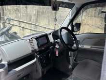 https://riyasewana.com/uploads/suzuki-every-da17-2814242922693.jpg