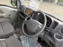 https://riyasewana.com/uploads/suzuki-every-da17-3118041024331.jpg