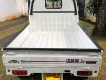 https://riyasewana.com/uploads/suzuki-every-da62-2001-46262612143.jpg