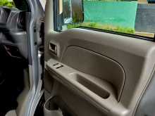 https://riyasewana.com/uploads/suzuki-every-nv100-241459364933.jpg