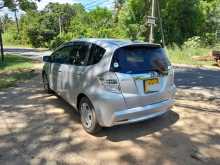 https://riyasewana.com/uploads/suzuki-fit-gp1-29712494312.jpg