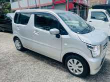 https://riyasewana.com/uploads/suzuki-fx-211154564672.jpg