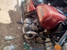 Suzuki GN125 2001 Motorbike