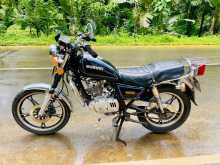 Suzuki GN125 H 2011 Motorbike