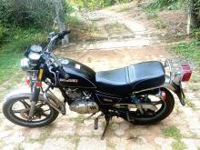 Suzuki GN125 Japan 2002 Motorbike
