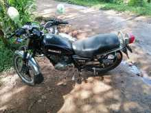 Suzuki GN125 1999 Motorbike