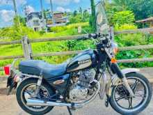 Suzuki GN125 Japan 2001 Motorbike