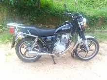 Suzuki GN125 2005 Motorbike