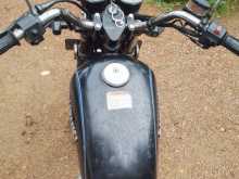 Suzuki GN125 2004 Motorbike