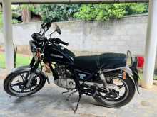 Suzuki GN125 Japan 2004 Motorbike