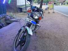 Suzuki GN125 2006 motorcycle