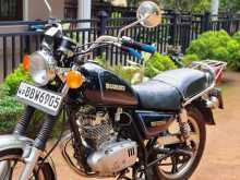 Suzuki GN125 H 2015 Motorbike