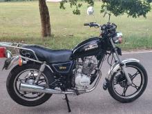 Suzuki GN125 2015 Motorbike