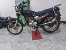 Suzuki GN125 2005 Motorbike