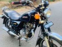 Suzuki GN125 1999 Motorbike