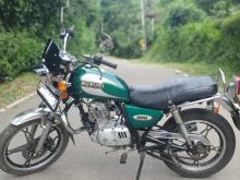 Suzuki GN125 Japan 2004 Motorbike