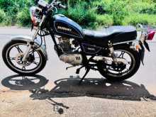 Suzuki GN125 2000 Motorbike