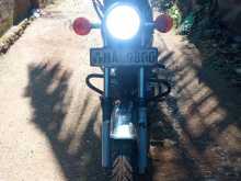 Suzuki GN125 2003 Motorbike