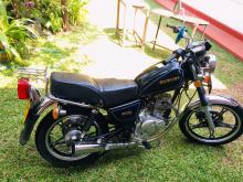 Suzuki GN125 Japan 2000 Motorbike