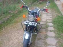 Suzuki GN125 2004 Motorbike