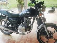 Suzuki GN125 H 2013 Motorbike