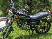 Suzuki GN125 2000 Motorbike