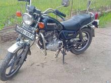 Suzuki GN125 2001 Motorbike