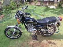 https://riyasewana.com/uploads/suzuki-gn-125h-12956174572.jpg