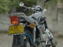 https://riyasewana.com/uploads/suzuki-gn-125h-2217552513232.jpg
