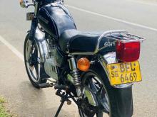 https://riyasewana.com/uploads/suzuki-gn-125h-2810203824612.jpg