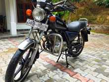 Suzuki GN125 1999 Motorbike