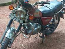 Suzuki GN125 2004 Motorbike