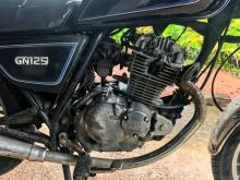 Suzuki GN125 2002 Motorbike