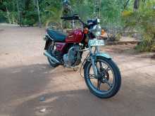 Suzuki GN125 2005 Motorbike