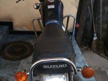 Suzuki GN125 2005 Motorbike