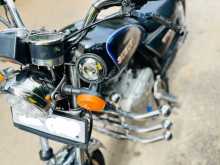 Suzuki GN125 1999 Motorbike