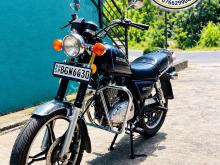 Suzuki GN125 2002 Motorbike