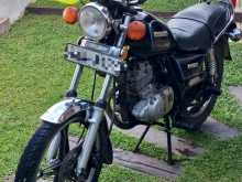 Suzuki GN125 2002 Motorbike