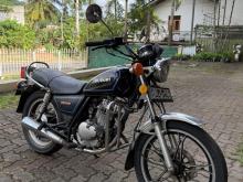 Suzuki GN125 2000 Motorbike