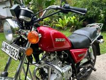 Suzuki GN125 H 2012 Motorbike