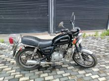 Suzuki GN125 H 2005 Motorbike