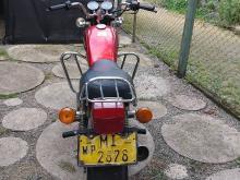 Suzuki GN125 H 2006 Motorbike