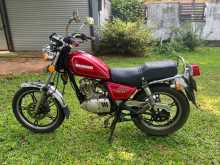Suzuki GN125 Japan 2000 Motorbike