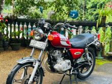 Suzuki GN125 Japan 2002 Motorbike