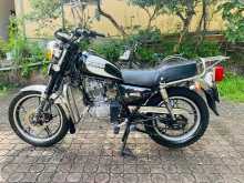 Suzuki GN125E 2003 Motorbike