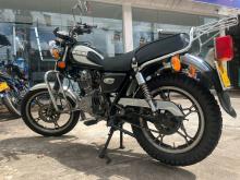 Suzuki GN125 2003 Motorbike
