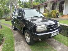 Suzuki Grand Vitara V6 2000 SUV