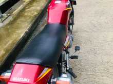 Suzuki GS125 2000 Motorbike